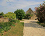 Reevey Garden Cottage in Kempsford, South West England