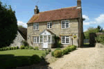 Laurel Cottage in Calbourne, South East England