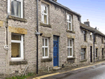 Brook Cottage in Bradwell, Central England